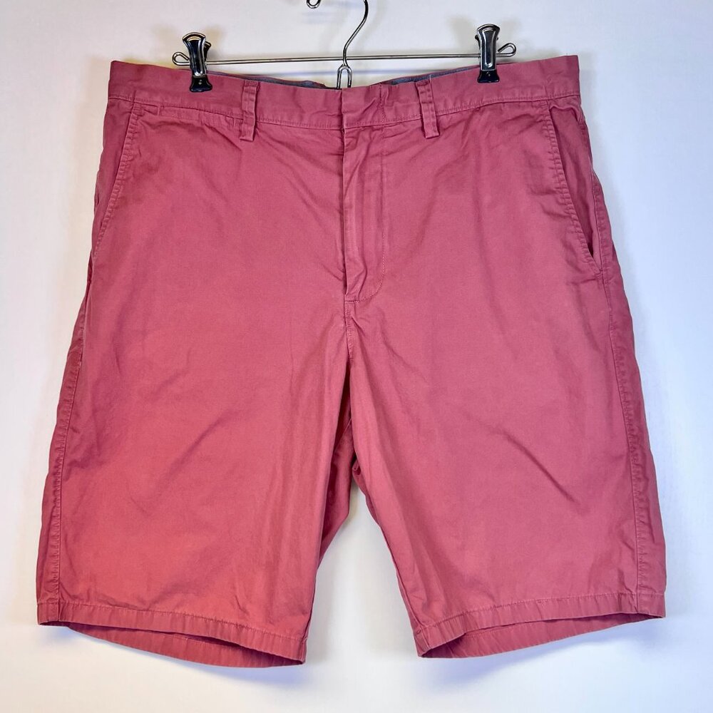 J Crew Club Men’s Chino Shorts Red Size 35 Flat Front Preppy Cotton 10” Inseam